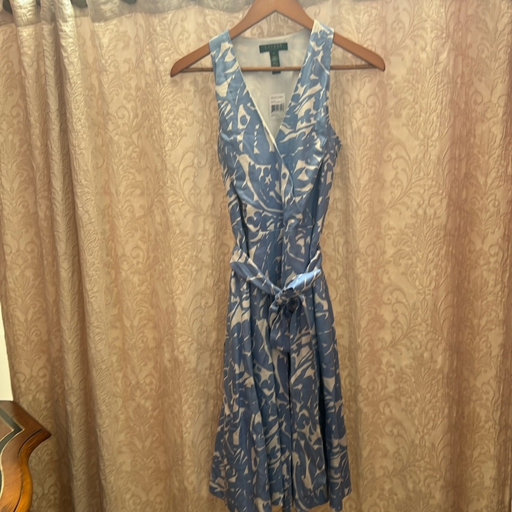 NWT Ralph Lauren Blue and White Linen Dress. Size 6